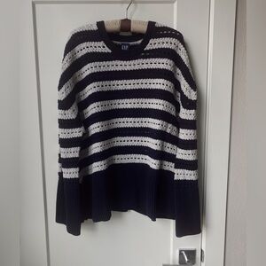 GAP Women's Navy and White Striped Sweater